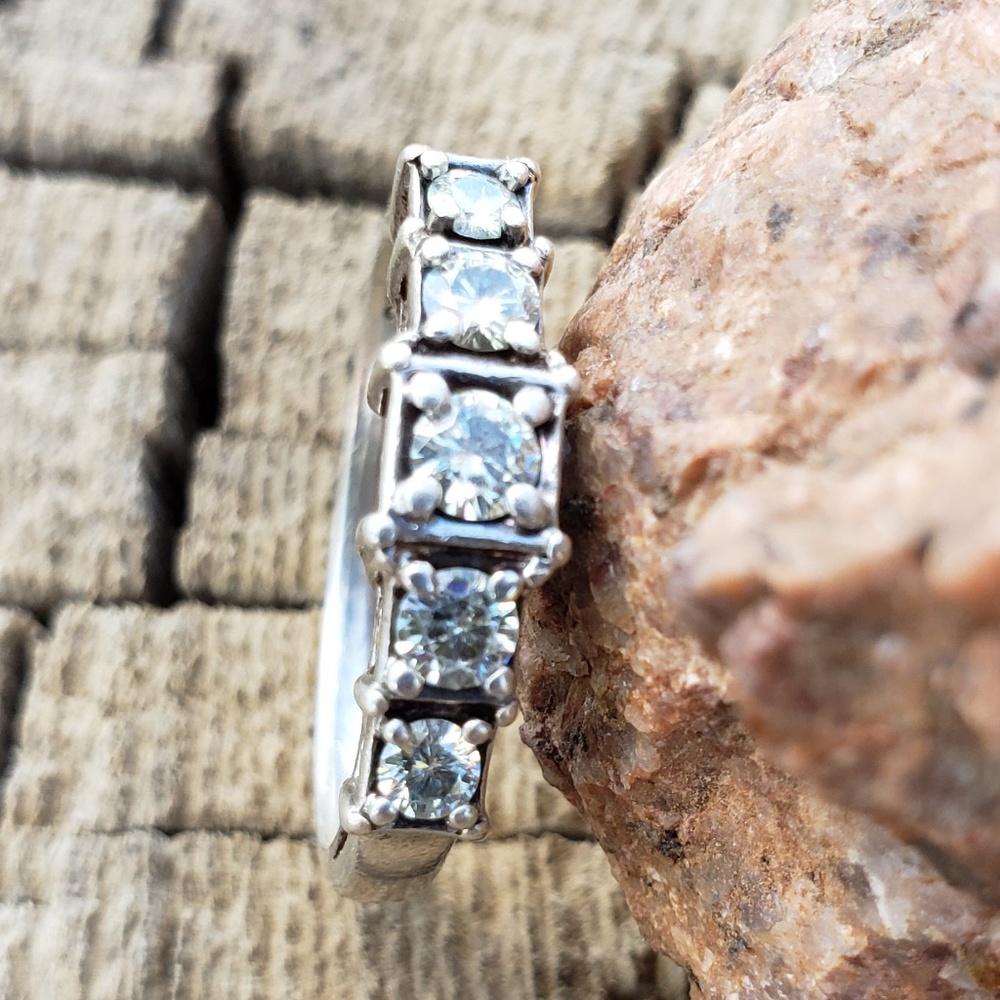 Womens Moissanite Band Ring